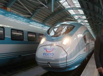 Ilk Seferine Çikan Yüksek Hizli Tren Sivas'a Ulasti