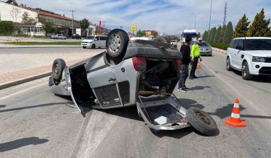 Karaman'da Takla Atan Otomobilin Sürücüsü Yaralandi