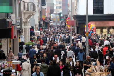 Samsun'daki Kadinlarin Yasam Süresi Erkeklerden 6,2 Yas Daha Fazla