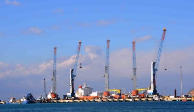 Aliaga Limanlari Ilk Çeyrekte Rekor Kirdi