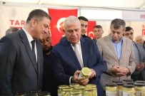 Baskan Atay, Aydin Tarim Fuari'nda Belediyenin Ürünlerini Tanitti