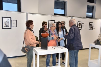 'Evrenin Sifresi' Sergisi Sanatseverlerin Begenisine Sunuldu