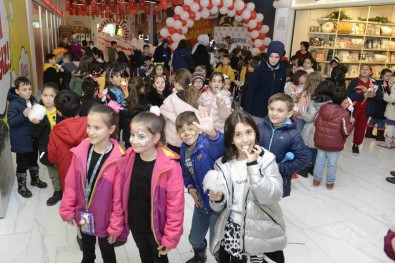 Isparta Belediyesi Tarafindan Düzenlenen Çocuk Festivali Basladi
