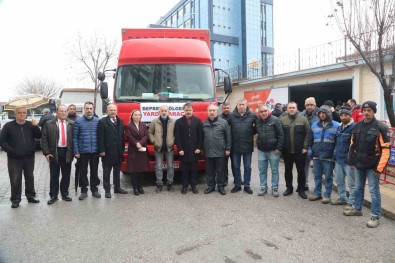 Atakum'da Deprem Dayanismasi Bin 700 Aileye Ulasti