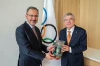  BAKAN KASAPOĞLU - Bakan Kasapoğlu IOC Başkanı Bach ile Lozan’da buluştu