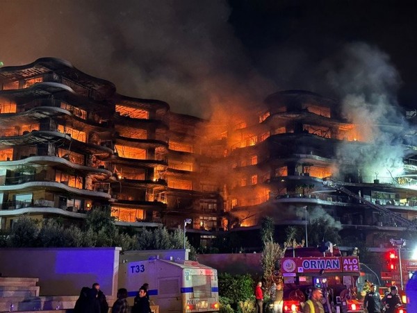 İzmir Narlıdere’deki yangında ihmal iddiası! Başkan Tunç Soyer'e soruyorum niçin geç kalındı?
