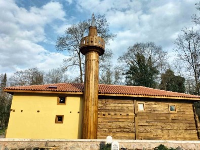 698 Yillik Camii, Yeniden Ibadete Açilmak Için Gün Sayiyor