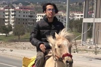 Depremzede Genç, Market Alisverisine At Ile Gidiyor Açiklamasi Kanser Hastasi Annesinin Eli Ayagi Oluyor