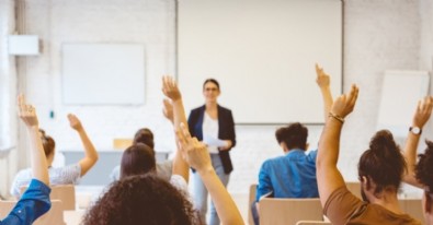 İsteyen üniversite öğrencileri için yüz yüze eğitim başlıyor