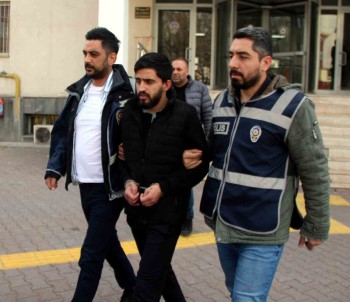 Polis, Aranan Sahsi Kilerde Yakaladi