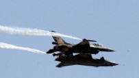TEKNOFEST'te dünyada bir ilk: Kızılelma ve F-16'dan halk önünde kol uçuşu