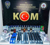 Edirne'de Kaçak Ürünleri Vücutlarina Saran Süpheliler Yakayi Ele Verdi