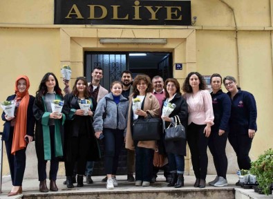 Baskan Öndes, 5 Nisan Avukatlar Günü'nü Unutmadi