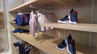 Hayir Çarsisi, Yarim Milyondan Fazla Kiyafet Dagitti