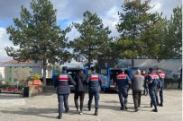 Kimlik Bilgileriyle Çaldigi Esyalari Satan Süpheli Yakalandi