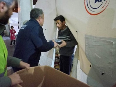 Tepebasi'nin Hatay Arsuz'da 5 Bin Vatandasa Sahur Ikrami Sürüyor