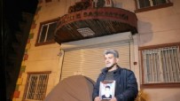  DİYARBAKIR EVLAT NÖBETİ - Diyarbakır'da HDP binası önünde çadırla nöbet tutan baba