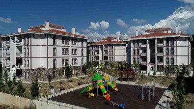 'Ilk Evim Arsa' Kuralari 55 Ilde 39 Bin 380 Hak Sahibi Için Çekilecek