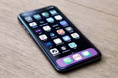 iPhone kullanıcılarına kötü haber! Güncelleme yapmayan servislere erişemeyecek