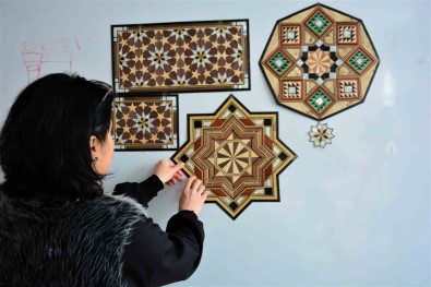 Kleopatra Dönemine Dayanan Saray Sanati Için Türkiye'de Ilk Kez Kurs Açildi