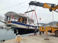 Datça'da Bakim Yapilan Tekneler Denize Indirildi