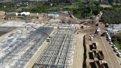 Defne Devlet Hastanesi'nde çalışmalar 1 Mayıs Emek ve Dayanışma Günü’nde de devam ediyor