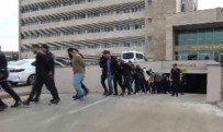 Antalya Merkezli 6 Ilde Silahli Suç Örgütüne Es Zamanli Operasyon Açiklamasi 32 Tutuklama