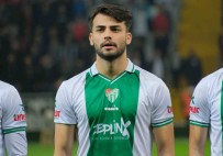 Bursaspor'da 3 Futbolcunun Sözlesmesi Yenilendi