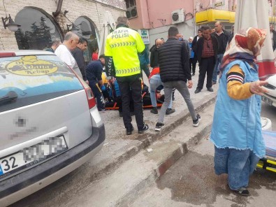 Gaz Ve Freni Karistiran Sürücü Is Yerine Daldi Açiklamasi 2 Yarali