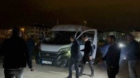 Kaçarken Polis Otosuna Çarpan Alkollü Sürücü Nefes Kesen Kovalamacayla Yakalandi