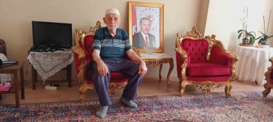 Mitinge Gitmek Için Merdivenleri Yürüyerek Çikan Hüseyin Dede, 'Cumhurbaskanimiz Arayinca Çok Sevindim'