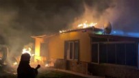  SİVAS - Sivas'taki müstakil ev alevlere teslim oldu