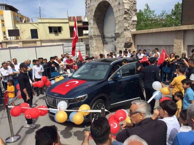 Türkiye'nin Otomobili TOGG, Erzin'de Görünücüye Çikti