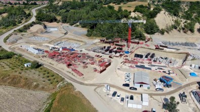 Adana'da Depremzedeler Için Yeni TOKI Konutlari Yükseliyor, Ilk Teslim Aralik'ta