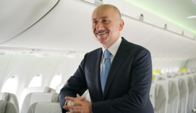 Bakan Karaismailoglu Açiklamasi 'Havalimanlarimizda 4 Ayda Yaklasik 55 Milyon Yolcu Agirladik'