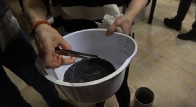 Bu balığın içinden çıkarıyorlar: 2 bin 500 dolara satılıyor!