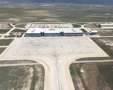 Çardak Havalimani, Nisan Ayinda 37 Bin Yolcuya Hizmet Verdi