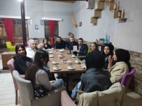 Kafede Roman Üzerine Söylesi