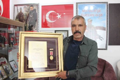 Sehit Babasindan PKK'nin Destekledigi Ittifaka Oy Vermeyin Çagrisi