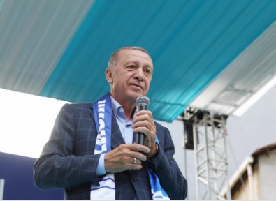 Başkan Erdoğan'a Kasımpaşa'da sevgi seli! Erdoğan'ın seçim öncesi son mitinginde izdiham...
