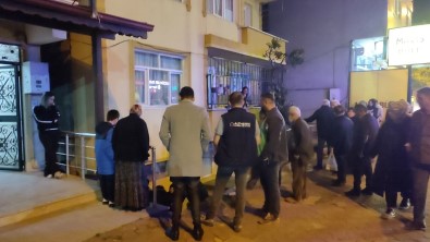 Haber Alinamayan Yasli Adam Evinde Ölü Bulundu