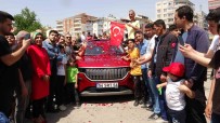 Türkiye'nin Yerli Otomobili Togg Siirt'te Yogun Ilgiyle Karsilandi Haberi