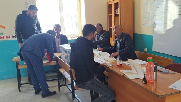 Türkiye'den oy manzaraları! Vatandaşlar tarihi seçim için akın akın sandık başına gidiyor