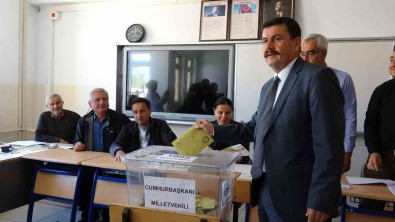 Burdur Valisi Arslantas Oyunu Kullandi