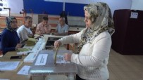 SEÇİM 2023 - Deprem bölgesinde hüzünlü seçim! Vatandaşlar oy verme işlemi için sandık başında