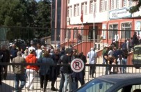 Gaziantepliler Oy Kullanmak Için Okullara Akin Ediyor