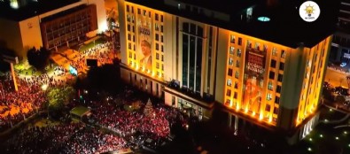 Ankara'da balkon konuşması! Başkan Erdoğan: Açık ara öndeyiz