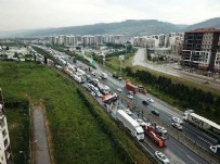 TEM'de kontrolden çıkan kamyon devrildi! Ankara yönü ulaşıma kapandı .