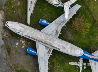 Hepsi havadan görüntülendi: İstanbul’un hayalet uçakları görenleri hayrete düşürdü