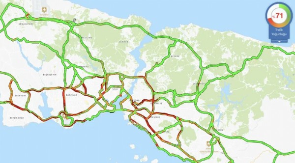 İstanbul'da sabah saatlerinden itibaren yoğunluk yaşanıyor